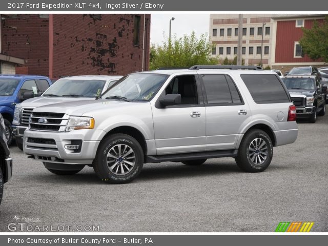 2017 Ford Expedition XLT 4x4 in Ingot Silver