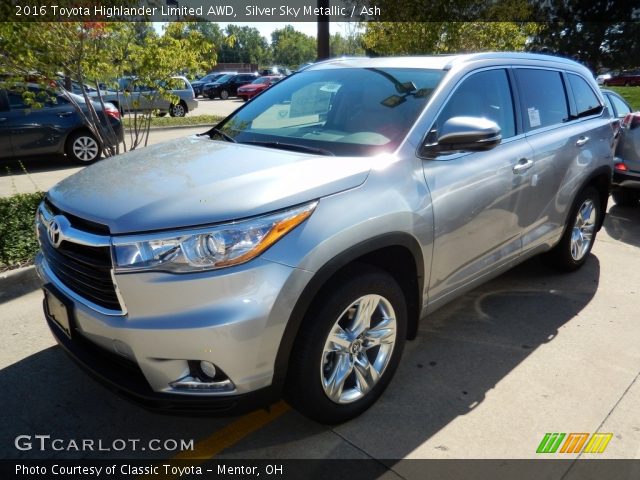 2016 Toyota Highlander Limited AWD in Silver Sky Metallic