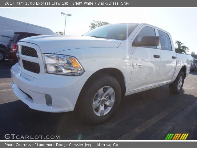 2017 Ram 1500 Express Crew Cab in Bright White