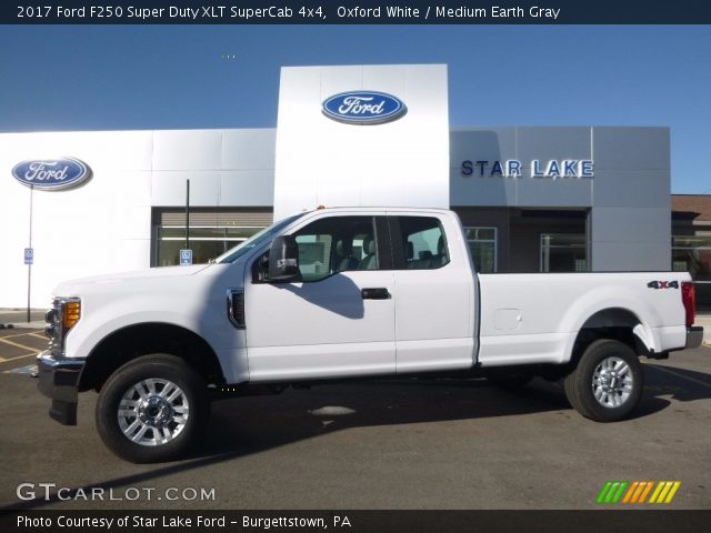 2017 Ford F250 Super Duty XLT SuperCab 4x4 in Oxford White
