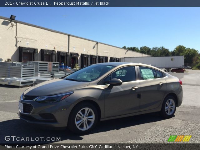 2017 Chevrolet Cruze LT in Pepperdust Metallic