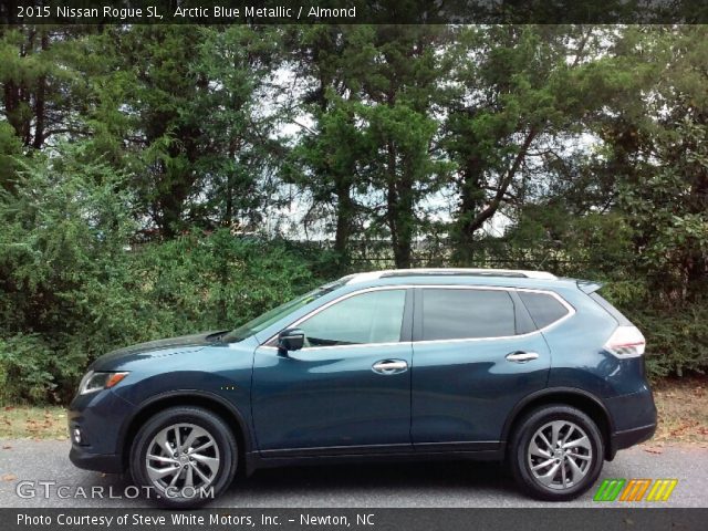 2015 Nissan Rogue SL in Arctic Blue Metallic