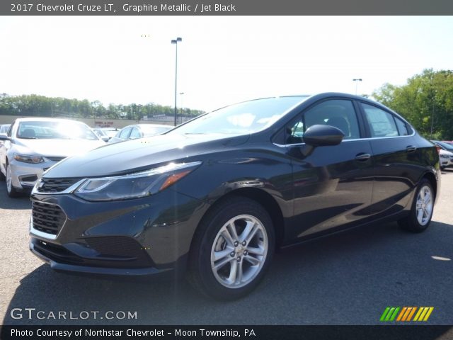 2017 Chevrolet Cruze LT in Graphite Metallic