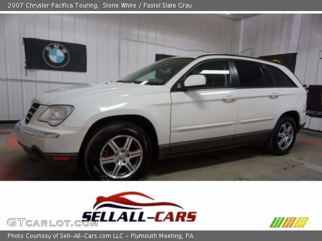 2007 Chrysler Pacifica Touring in Stone White