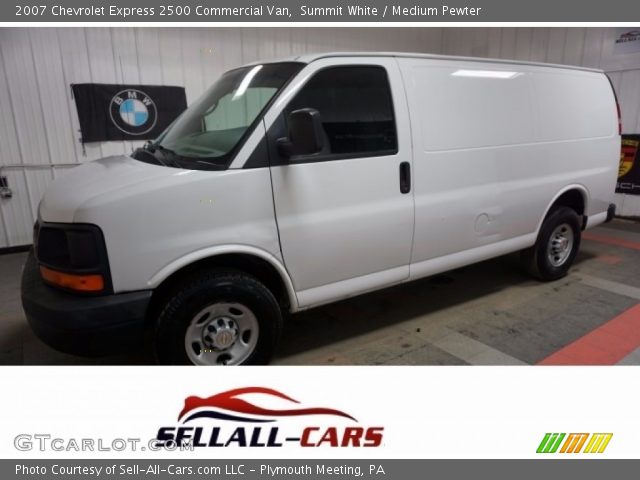 2007 Chevrolet Express 2500 Commercial Van in Summit White