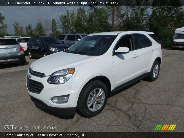 2017 Chevrolet Equinox LT in Summit White