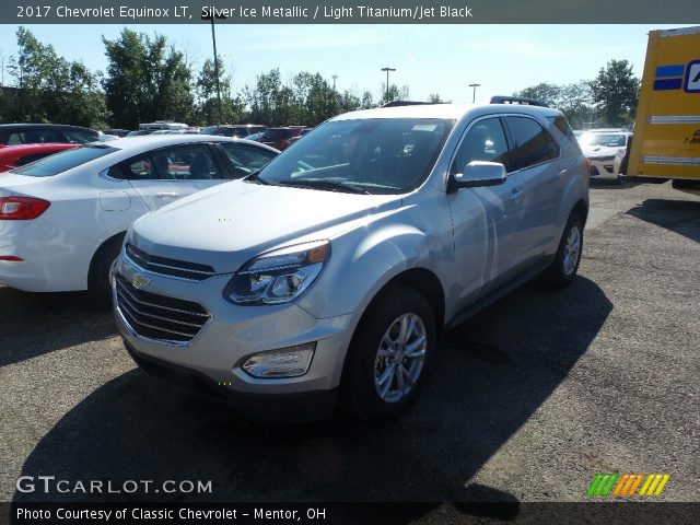 2017 Chevrolet Equinox LT in Silver Ice Metallic