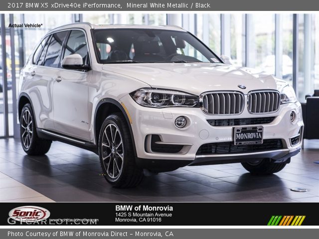 2017 BMW X5 xDrive40e iPerformance in Mineral White Metallic