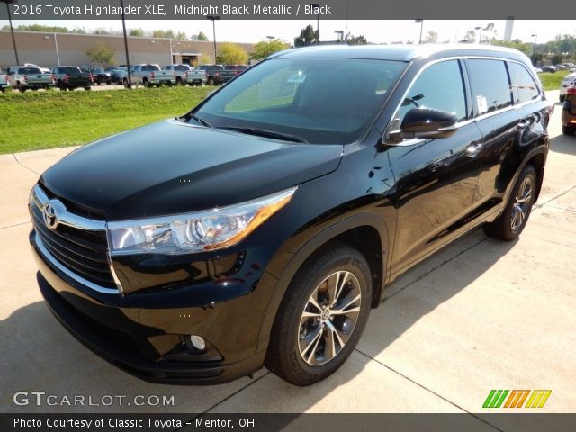 2016 Toyota Highlander XLE in Midnight Black Metallic