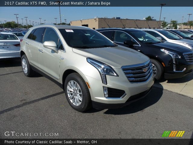 2017 Cadillac XT5 FWD in Silver Coast Metallic