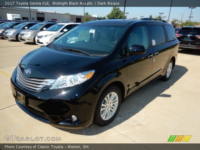 2017 Toyota Sienna XLE in Midnight Black Metallic