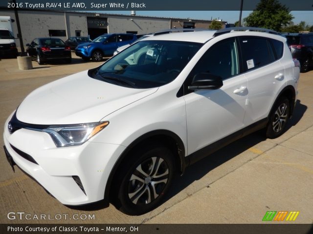 2016 Toyota RAV4 LE AWD in Super White