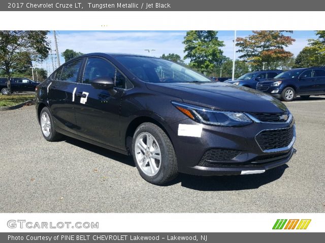 2017 Chevrolet Cruze LT in Tungsten Metallic