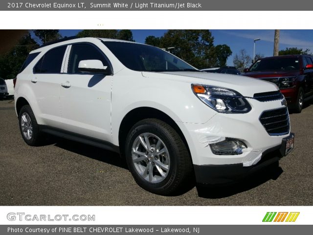 2017 Chevrolet Equinox LT in Summit White