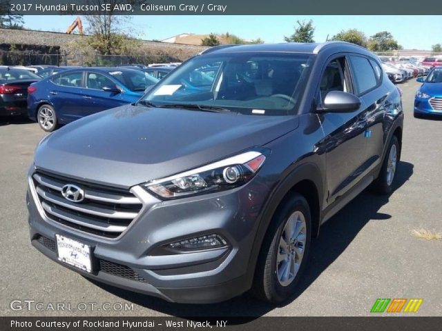 2017 Hyundai Tucson SE AWD in Coliseum Gray