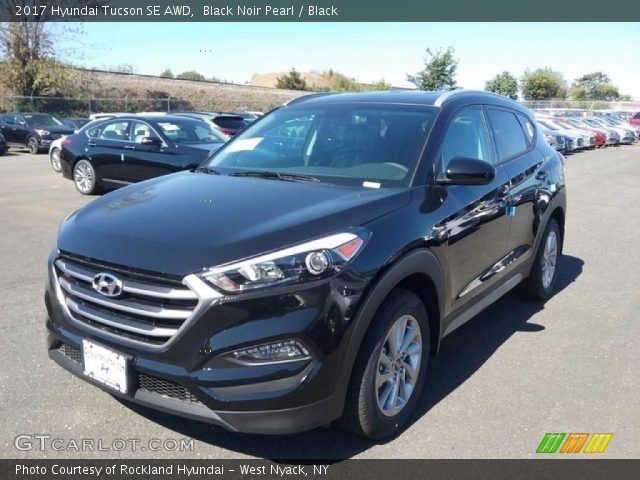 2017 Hyundai Tucson SE AWD in Black Noir Pearl