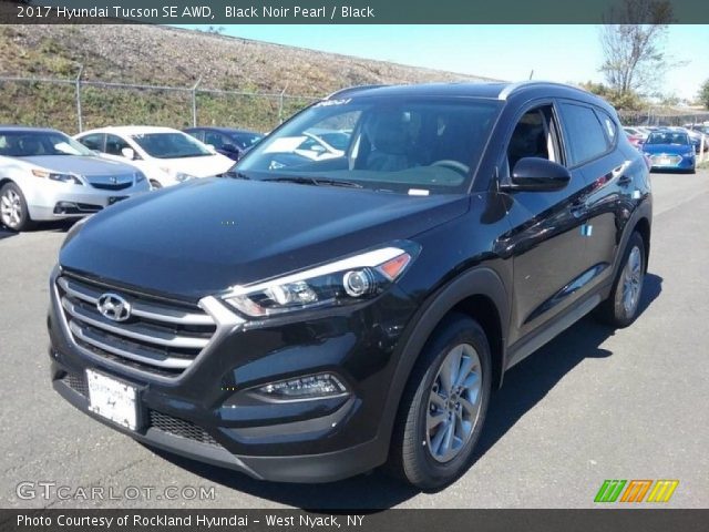 2017 Hyundai Tucson SE AWD in Black Noir Pearl