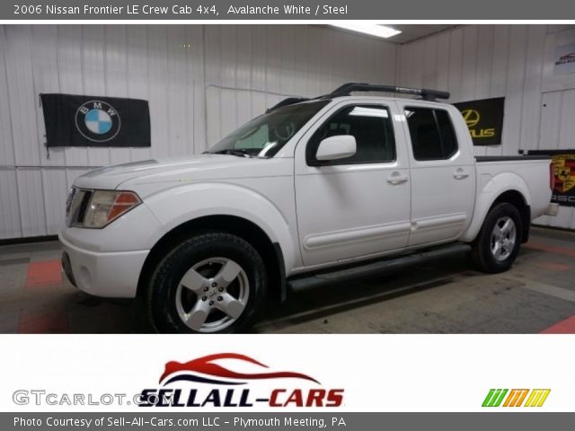 2006 Nissan Frontier LE Crew Cab 4x4 in Avalanche White