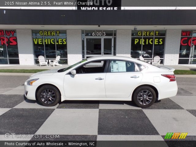 2015 Nissan Altima 2.5 S in Pearl White