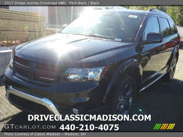 2017 Dodge Journey Crossroad AWD in Pitch Black