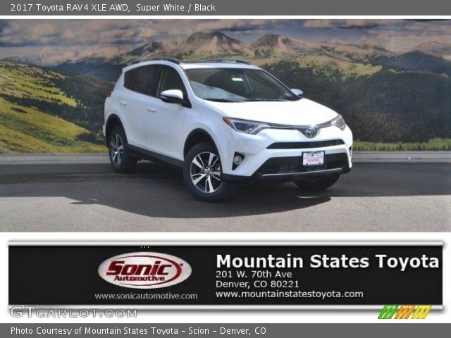 2017 Toyota RAV4 XLE AWD in Super White