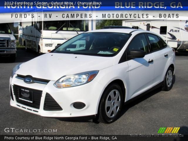 2012 Ford Focus S Sedan in Oxford White