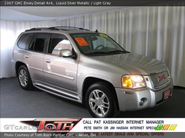 2007 GMC Envoy Denali 4x4 in Liquid Silver Metallic