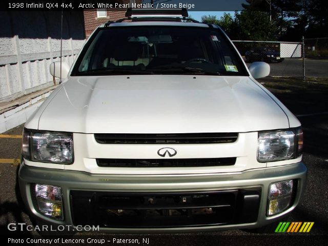 1998 Infiniti QX4 4x4 in Arctic White Pearl Metallic