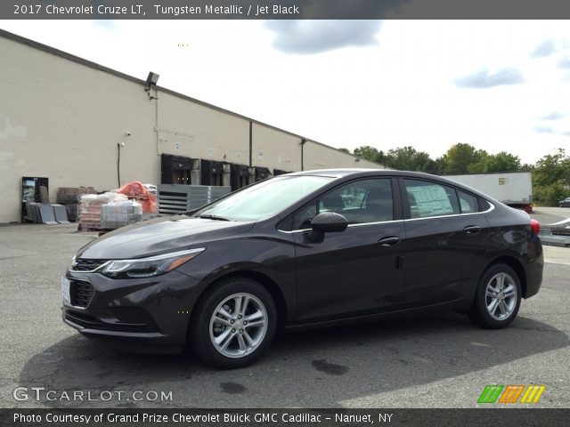 2017 Chevrolet Cruze LT in Tungsten Metallic