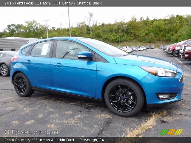 2016 Ford Focus SE Hatch in Blue Candy