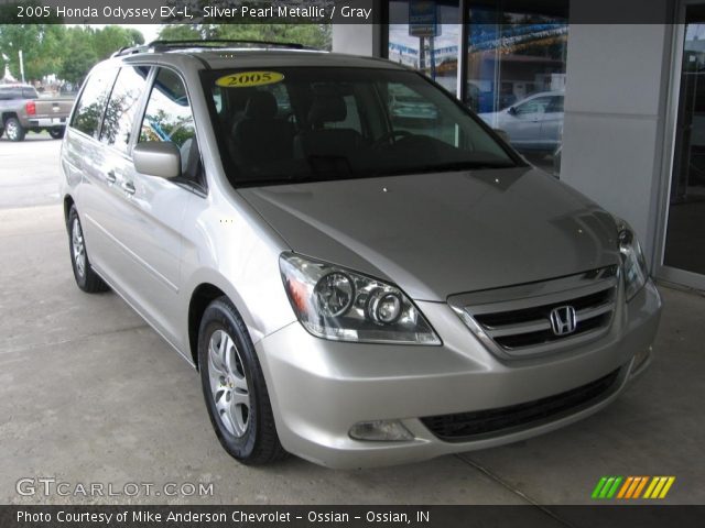 2005 Honda Odyssey EX-L in Silver Pearl Metallic