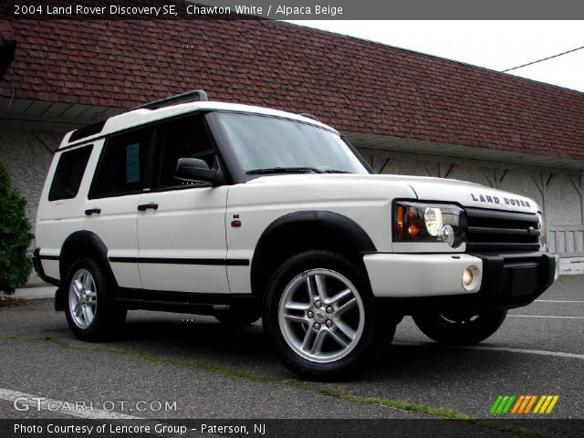 2004 Land Rover Discovery SE in Chawton White