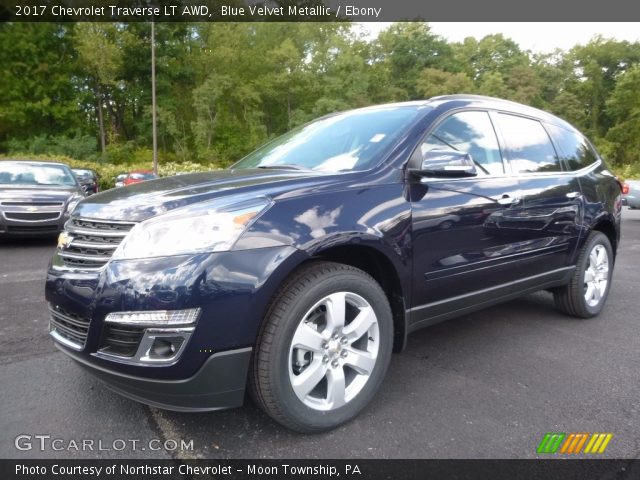2017 Chevrolet Traverse LT AWD in Blue Velvet Metallic