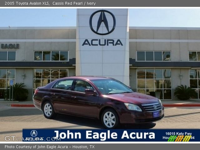 2005 Toyota Avalon XLS in Cassis Red Pearl