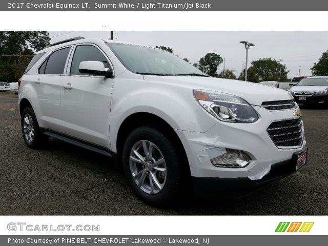 2017 Chevrolet Equinox LT in Summit White