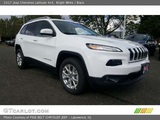 2017 Jeep Cherokee Latitude 4x4 in Bright White