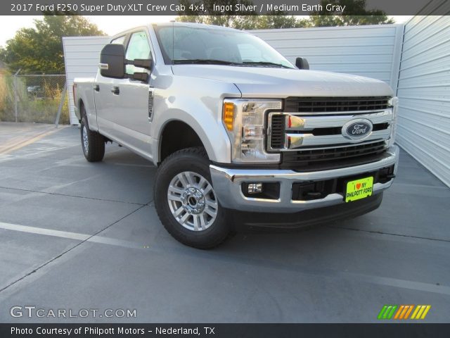 2017 Ford F250 Super Duty XLT Crew Cab 4x4 in Ingot Silver