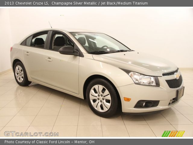 2013 Chevrolet Cruze LS in Champagne Silver Metallic