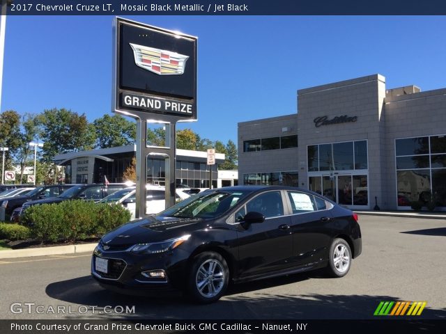 2017 Chevrolet Cruze LT in Mosaic Black Metallic