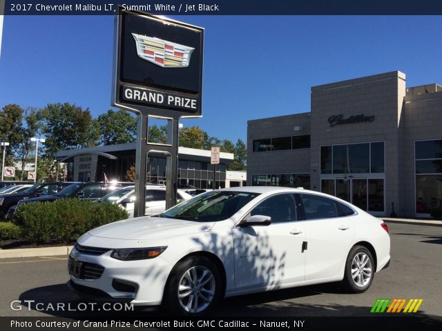 2017 Chevrolet Malibu LT in Summit White