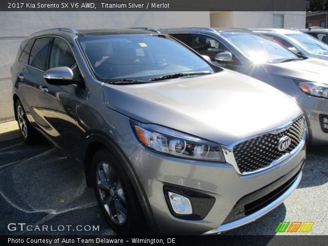 2017 Kia Sorento SX V6 AWD in Titanium Silver