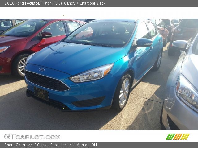 2016 Ford Focus SE Hatch in Blue Candy