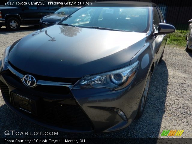 2017 Toyota Camry SE in Predawn Gray Mica