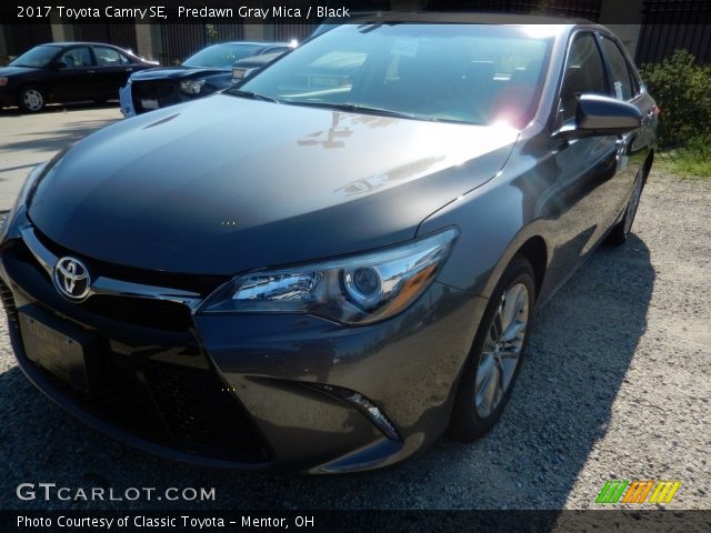 2017 Toyota Camry SE in Predawn Gray Mica