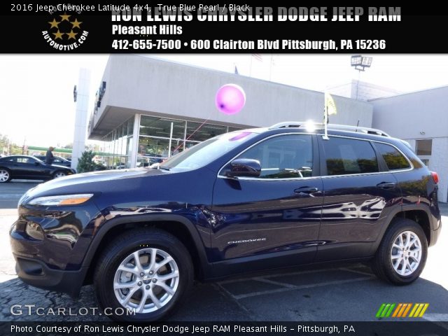 2016 Jeep Cherokee Latitude 4x4 in True Blue Pearl