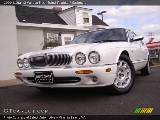 1999 Jaguar XJ Vanden Plas in Spindrift White