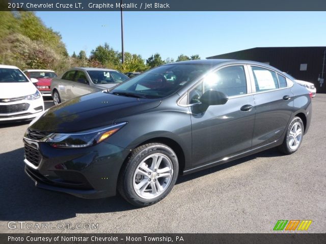 2017 Chevrolet Cruze LT in Graphite Metallic