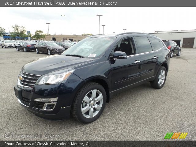2017 Chevrolet Traverse LT AWD in Blue Velvet Metallic