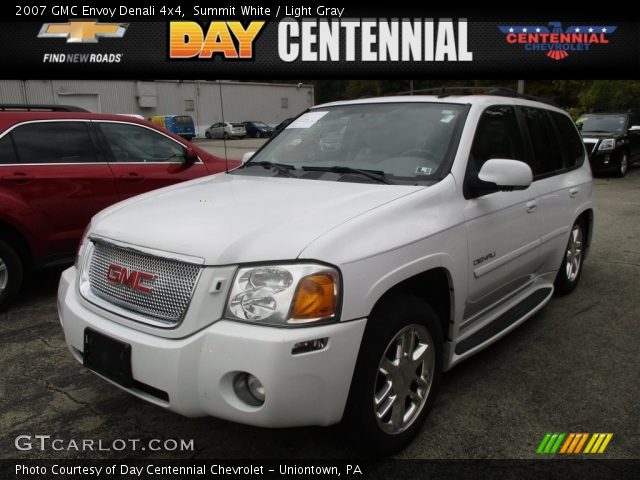 2007 GMC Envoy Denali 4x4 in Summit White