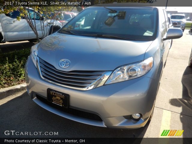 2017 Toyota Sienna XLE in Silver Sky Metallic